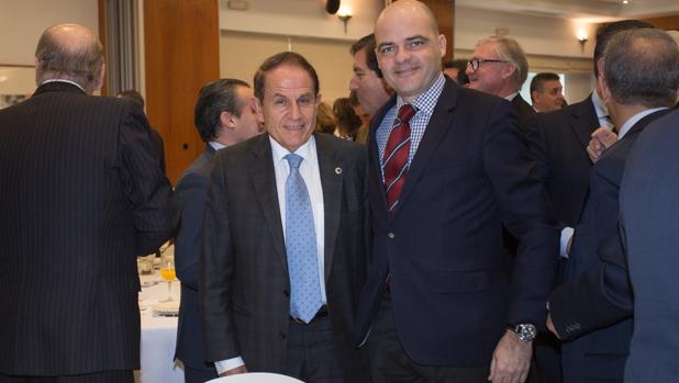 Justiniano Cortés Mancha, junto a Antonio Pascual