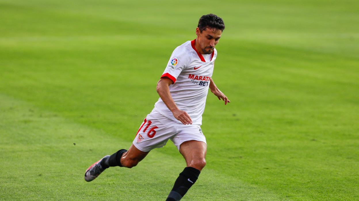 Jesús Navas, en un instante del partido ante el Eibar