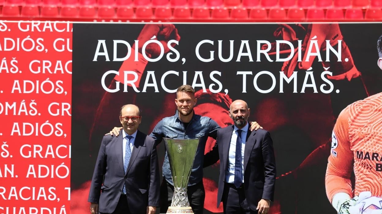 La despedida de Vaclik del Sevilla FC: «Me marcho lleno de orgullo por haber vivido una experiencia única»