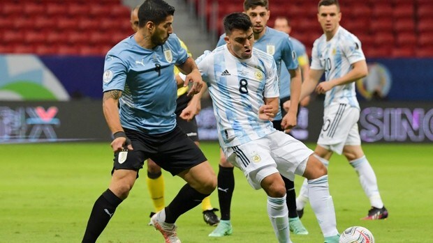 90 minutos para Acuña en el triunfo de Argentina ante Uruguay (1-0)