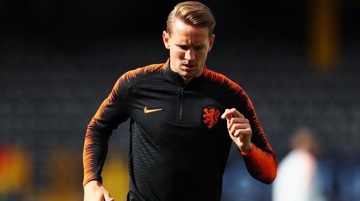 Luuk de Jong, en un calentamiento con Países Bajos