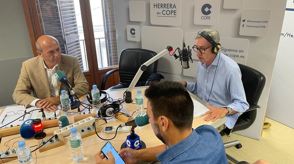 Del Nido durante la entrevista con Cope Sevilla