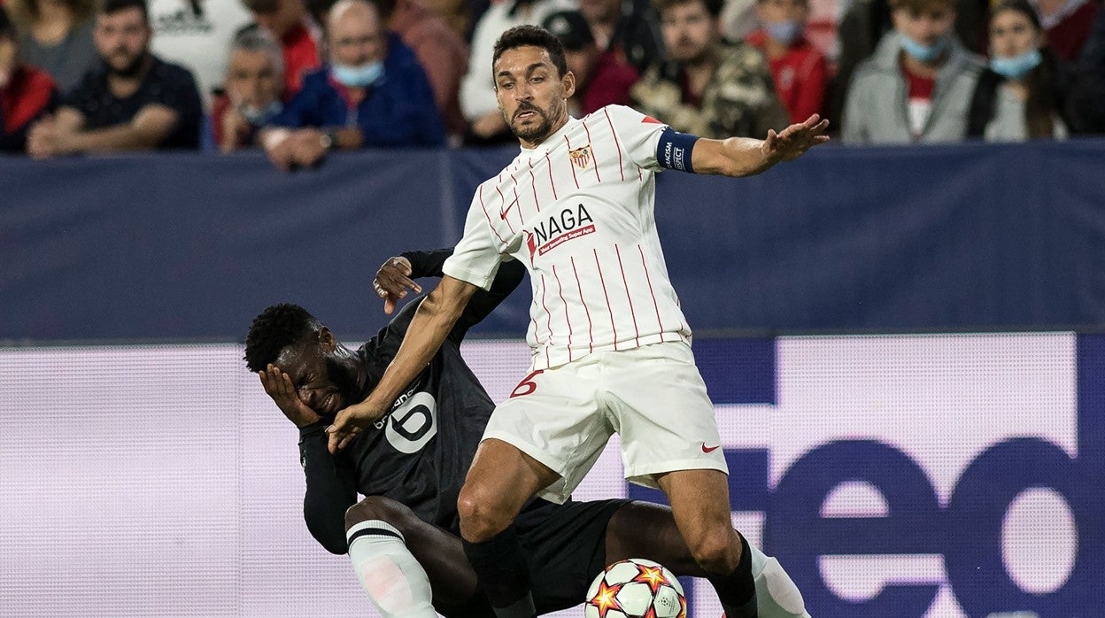 Navas, en un lance del Sevilla-Lille