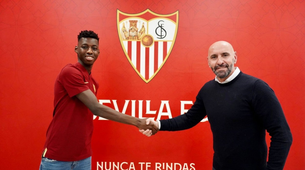 Musa Drammeh, en un partido con el Extremadura