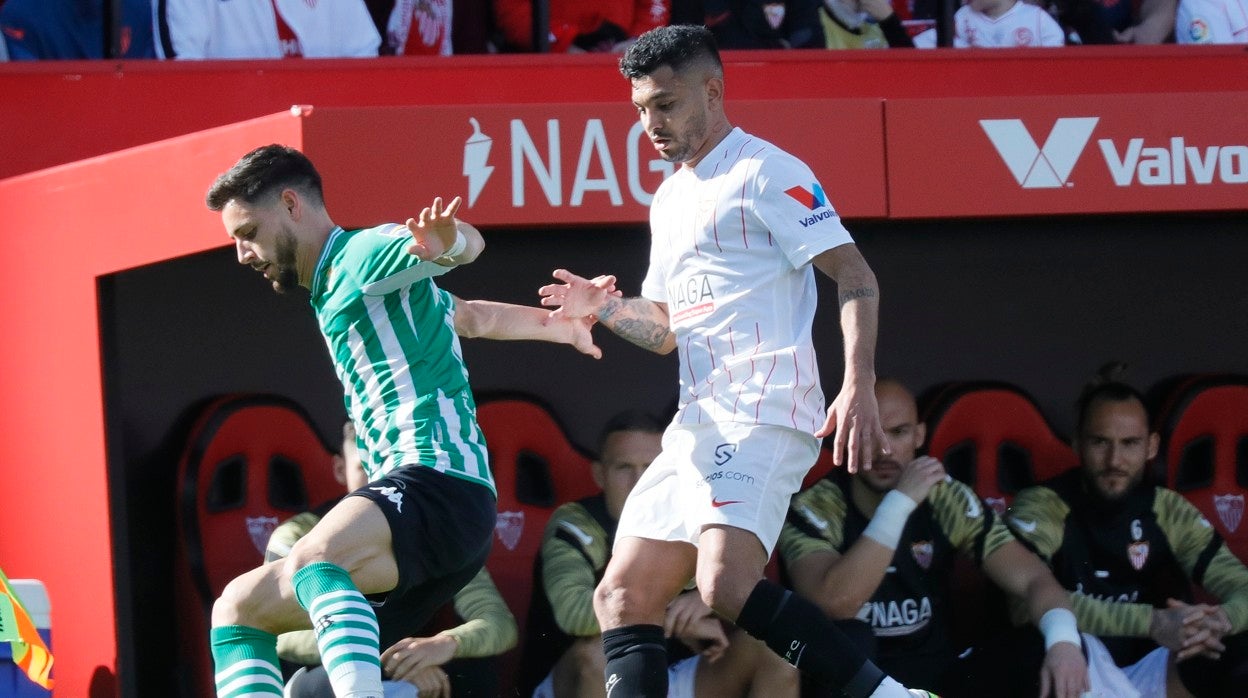 Sevilla - Betis, las notas de los jugadores: Con la maestría de Tecatito Corona