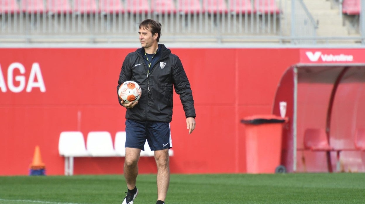 Julen Lopetegui, en el entrenamiento de este miércoles en la ciudad deportiva