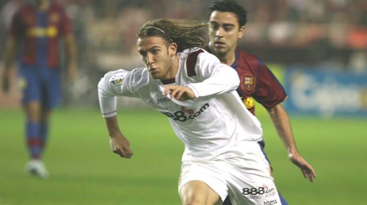 Diego Capel, durante el último encuentro que el Sevilla FC le ganó al FC Barcelona en el Camp Nou, en el que anotó un gol hace más de doce años