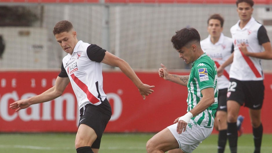 Balompédica Linense - Sevilla Atlético: Primera de las cinco finales para atar la salvación
