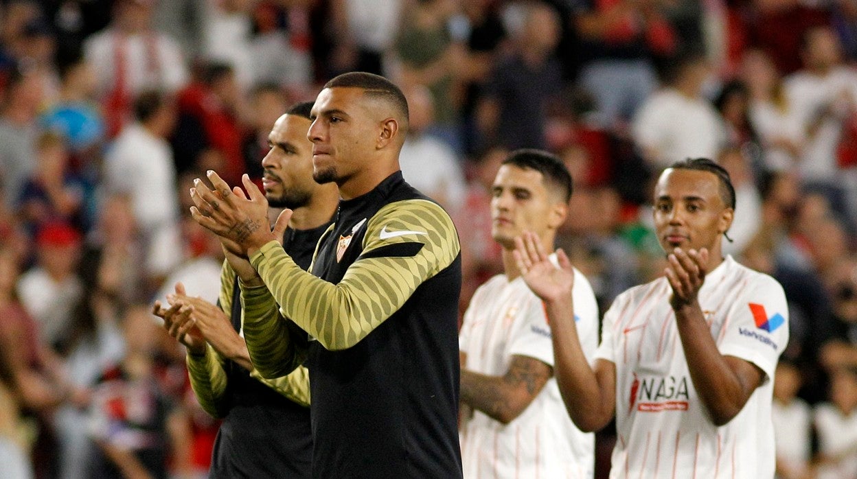 Diego Carlos y Koundé, en el último partido del Sevilla la pasada temporada