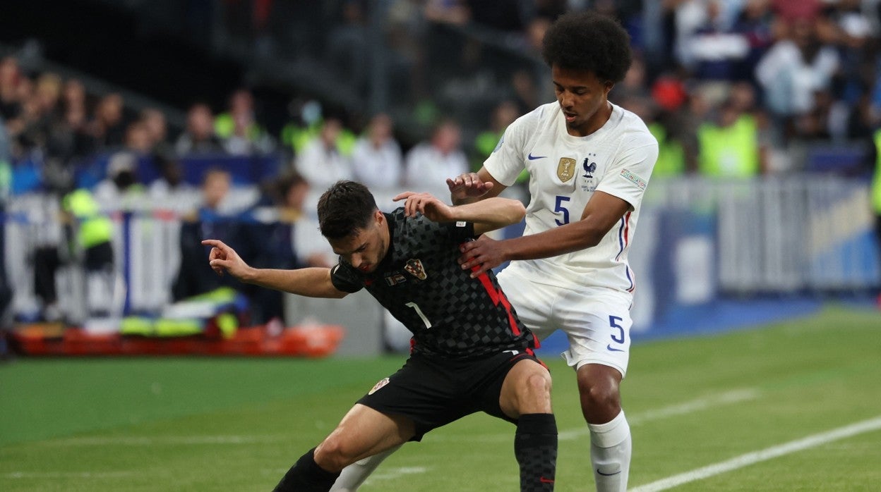 Koundé, en un partido con Francia