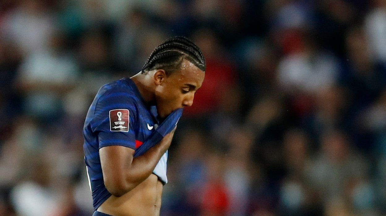 Jules Koundé, en un partido con la selección de Francia