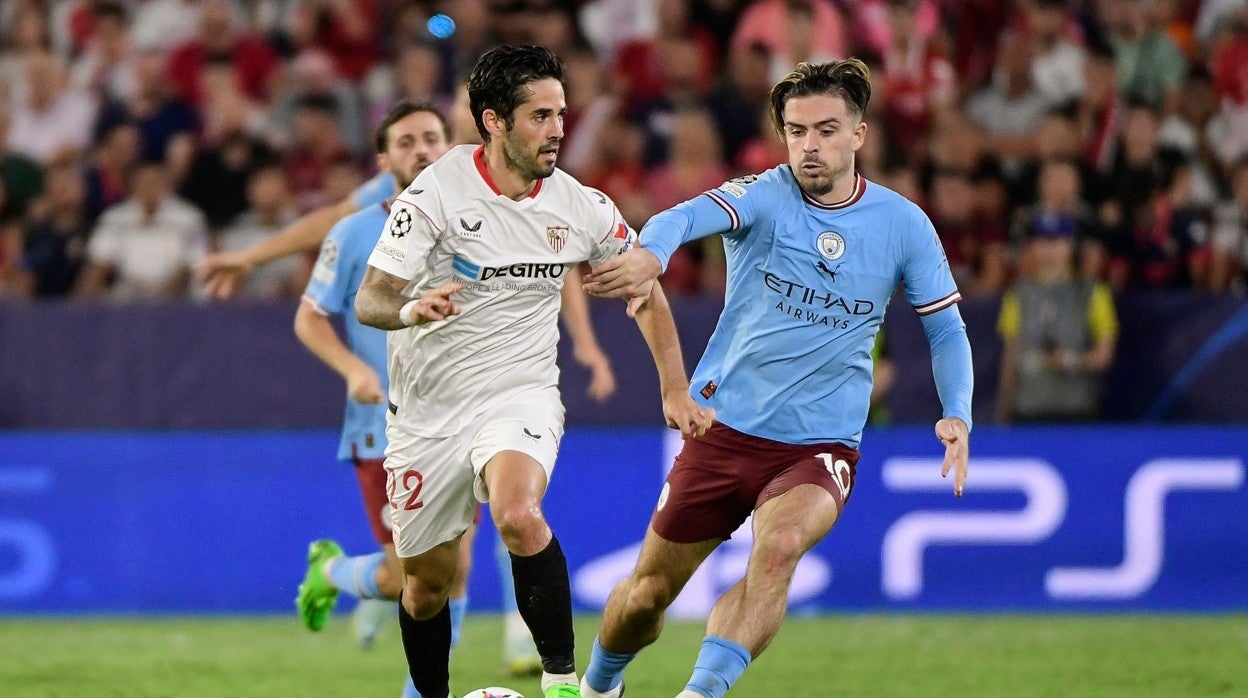 Isco durante una acción del encuentro ante el Manchester United