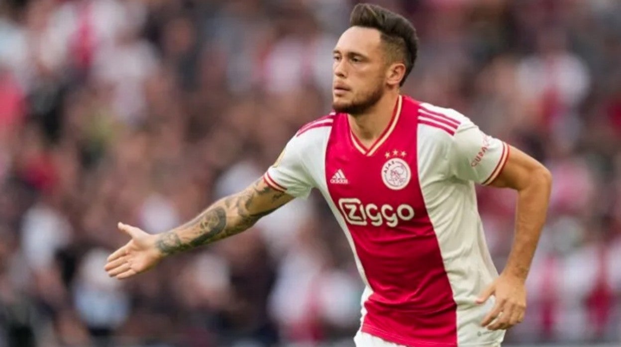 Lucas Ocampos, en su estreno con el Ajax
