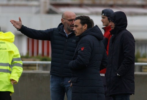Monchi y José María del Nido Carrasco, en el entrenamiento de hoy