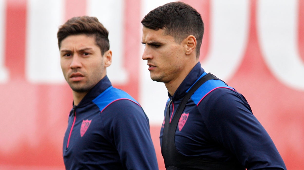 Montiel y Lamela, en el entrenamiento de ayer del Sevilla FC