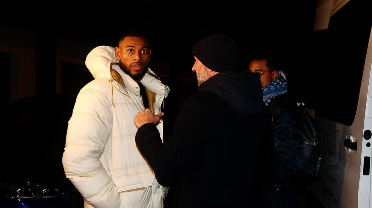 Llegada de Reine-Adélaïde a Sevilla