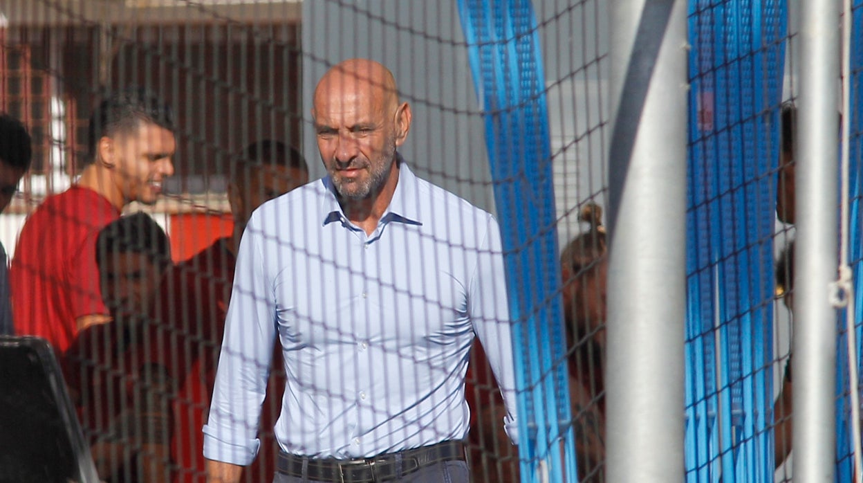 Monchi en uno de los entrenamientos del equipo esta temporada