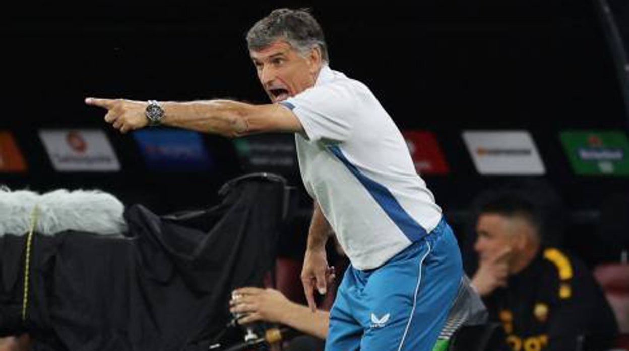 Mendilibar, durante la final de la Europa League en Budapest