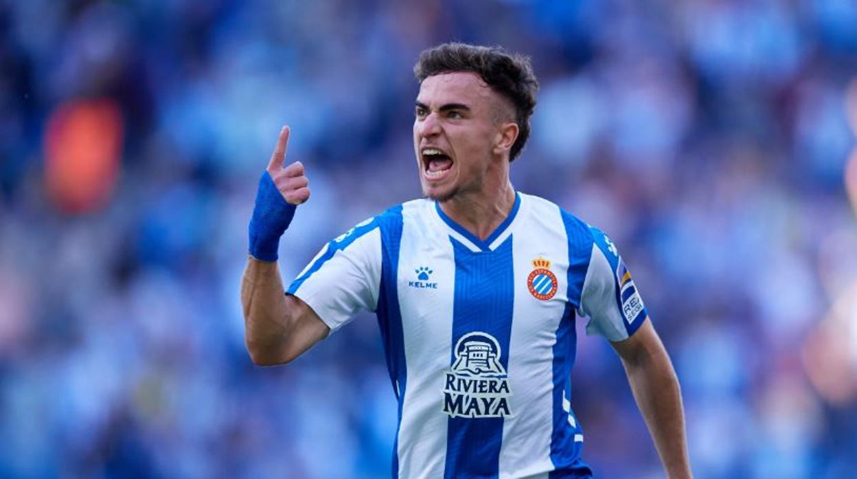 El lateral Adrià Pedrosa