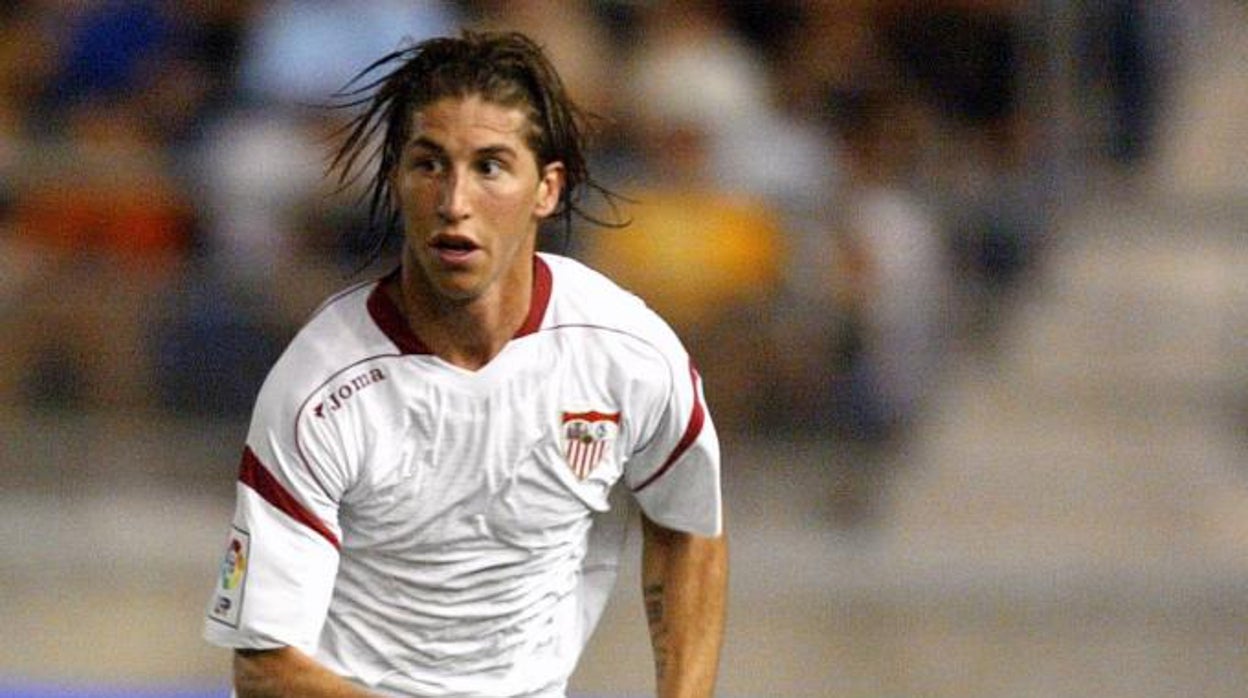 Sergio Ramos, en un partido con el Sevilla en su primera etapa