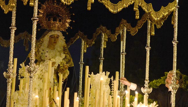 En imágenes: Alcosa disfrutó del estreno de su paso de palio