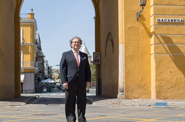 Cabrero: «Busco una Macarena social y caritativa; que somos una gran cofradía ya se sabe»