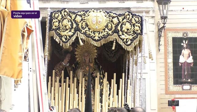 Apasionante salida de la Virgen de los Dolores y Misericordia - Semana Santa de Sevilla 2018