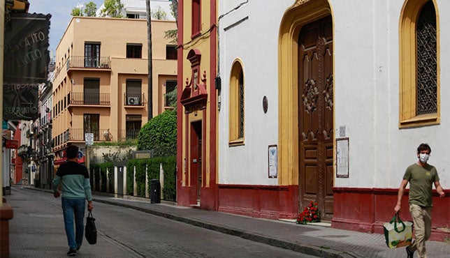 Las galerías de fotos de un Sábado Santo 2020 de confinamiento
