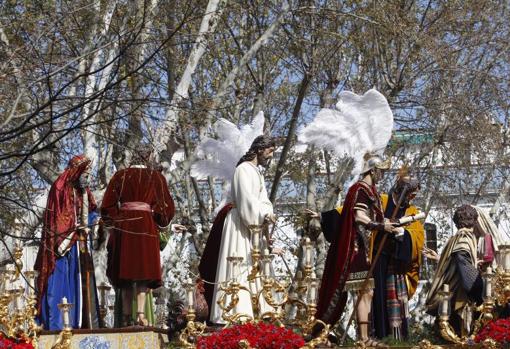 Paso de misterio de la hermandad del Carmen