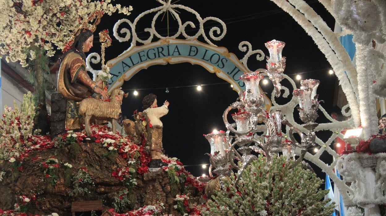 La Pastora de Cantillana, en la calle Martín Rey
