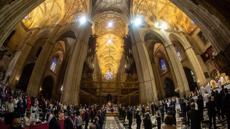 El arzobispado invita a los cofrades a participar del Sínodo en la Catedral