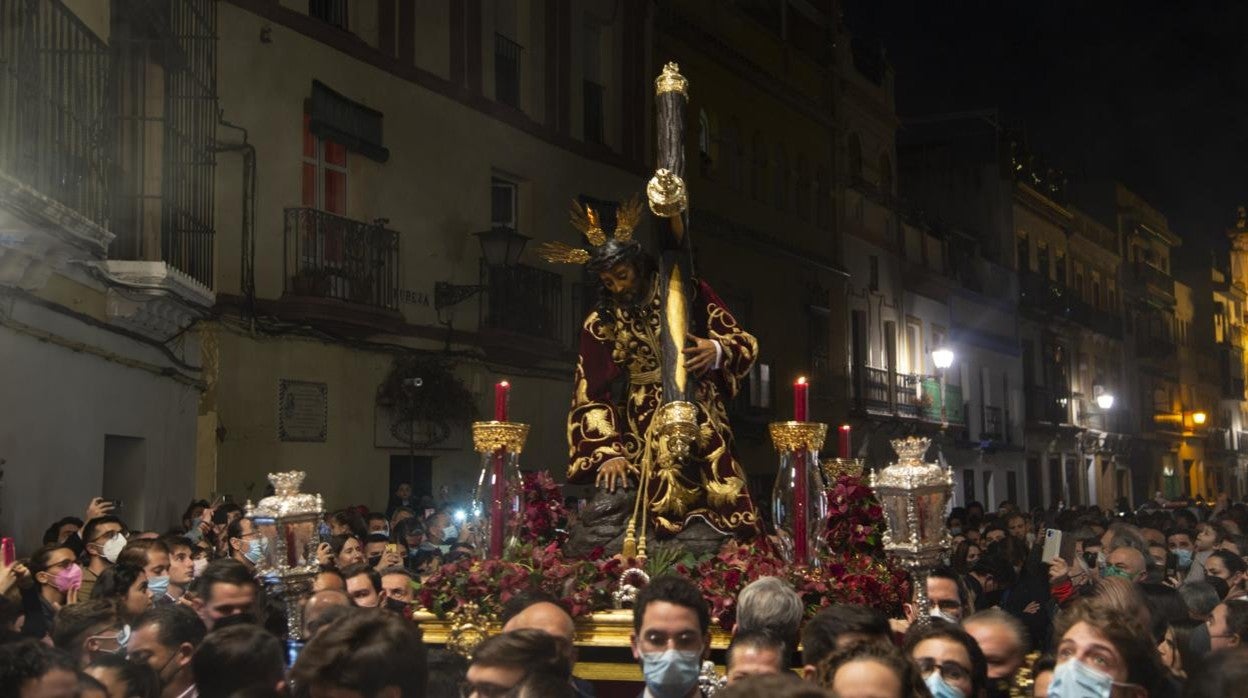 El Cristo de las Tres Caídas en el vía crucis