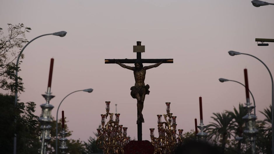 Una de cada cuatro cofradías han acortado el regreso al templo para entrar antes