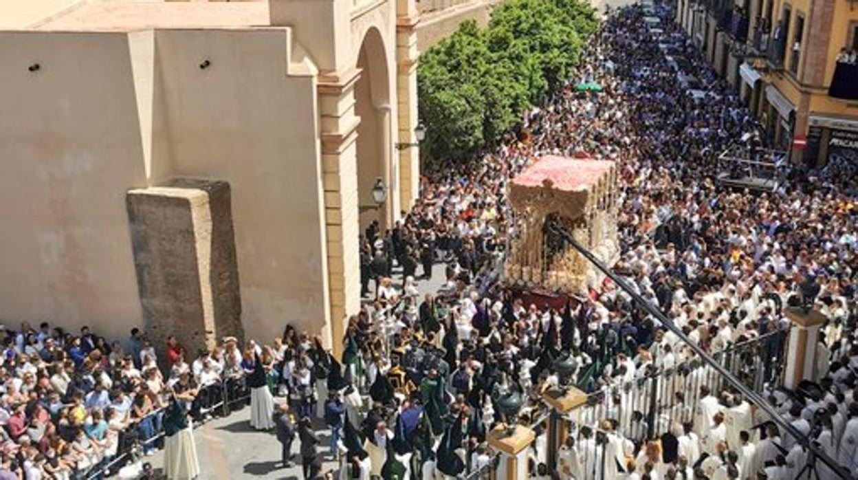 Así hemos contado la Madrugada de la Semana Santa de Sevilla 2022