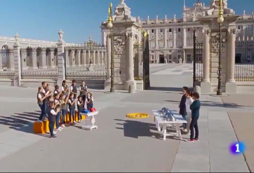 Imagen de la prueba de exteriores junto al Palacio Real