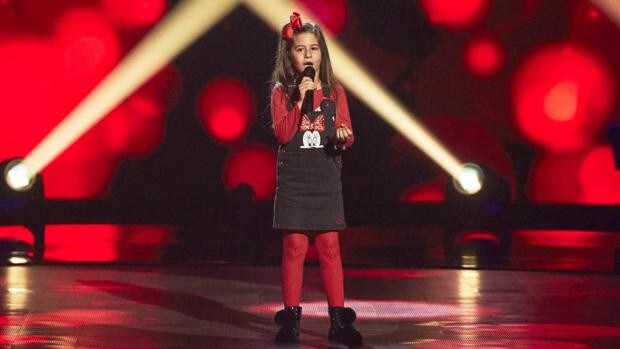 Una niña de 7 años tras cantar por Ecos del Rocío: «Estoy muy contenta de que haya sevillanas en La Voz»