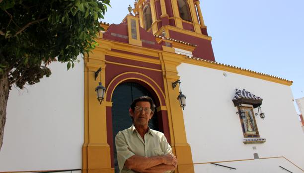 José Manuel Caro comenzó a trabajar para la parroquia a los 9 años