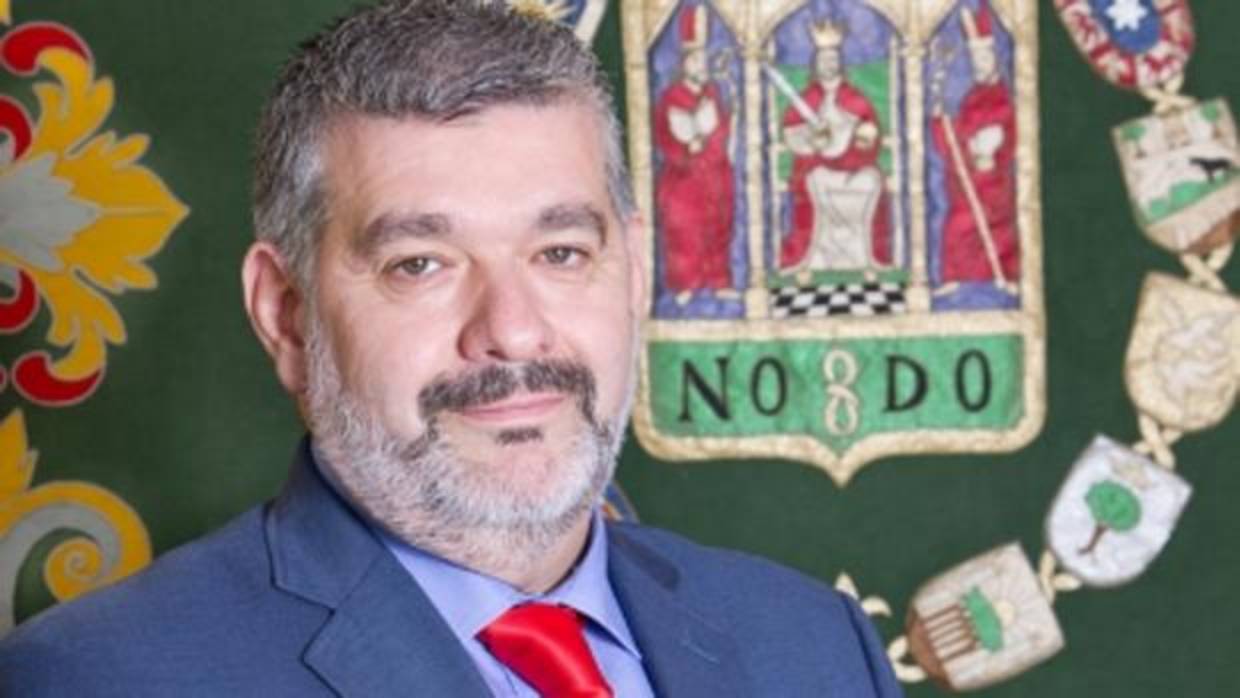 David García Ostos, alcalde de Écija, cuya web incumple varias normativas de la ley de transparencia