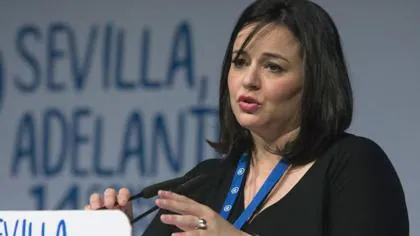 La presidenta del PP Sevilla, Virginia Pérez, en un acto