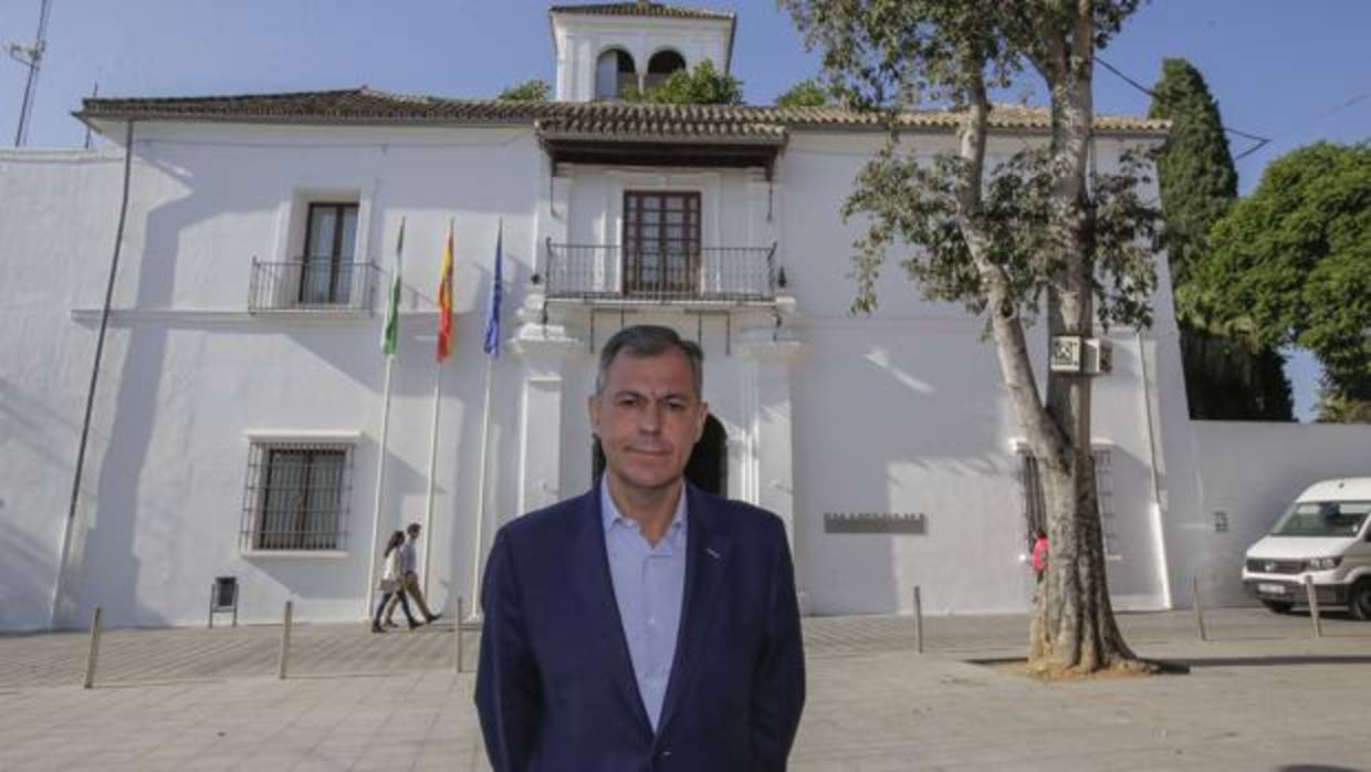 El Supremo ha devuelto a un juzgado de Sevilla la causa del alcalde de Tomares