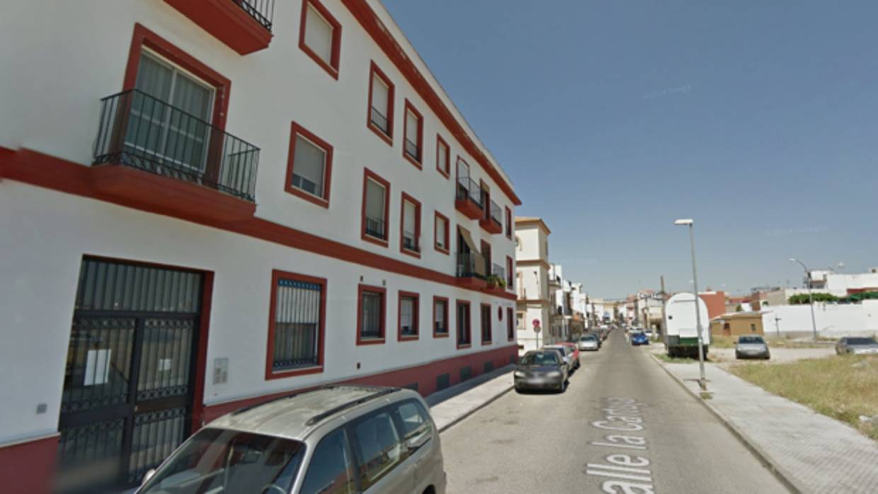 Una persona hirió con una escopeta a su sobrino en la calle Cartuja de Camas