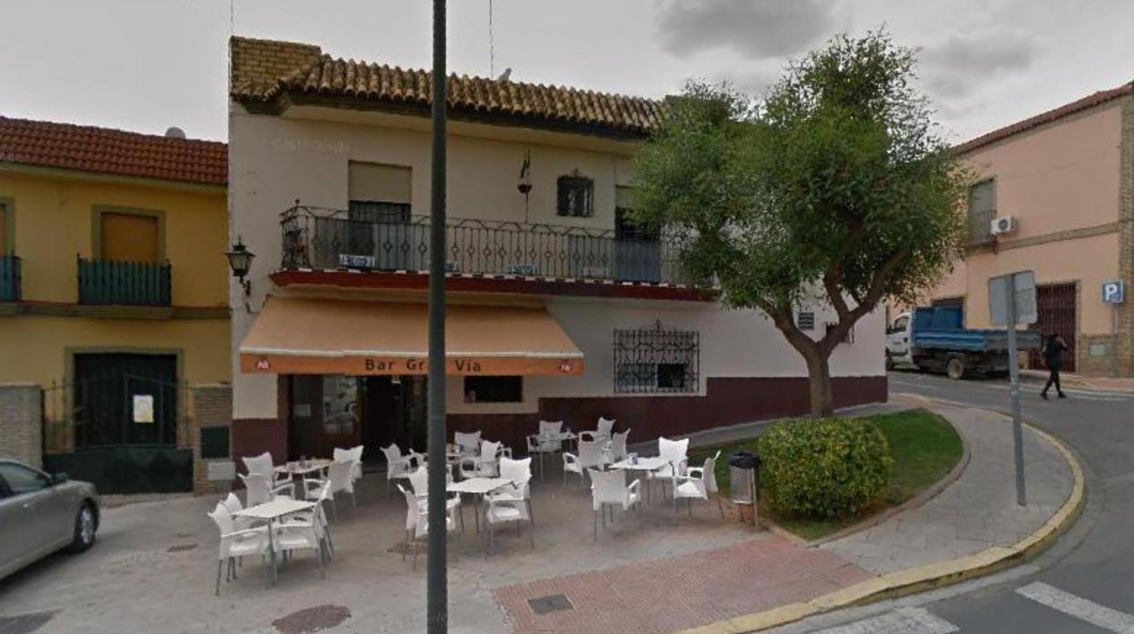 Dos encapuchados forzaron la puerta del bar y se llevaron el contenido de la caja registradora