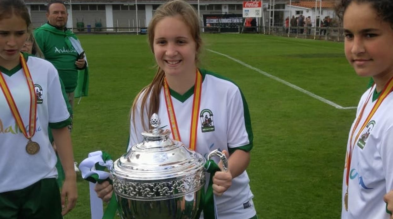 La utrerana Lidia Rayo comenzó a jugar al fútbol cuando sólo tenía cuatro años de edad