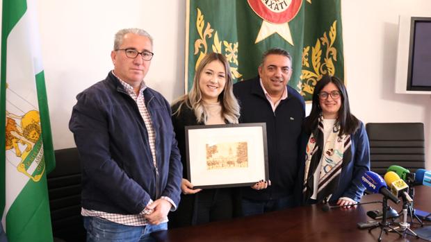 Así ha homenajeado Lora del Río a María Espinosa, finalista en el concurso «La Voz» de Antena 3 TV