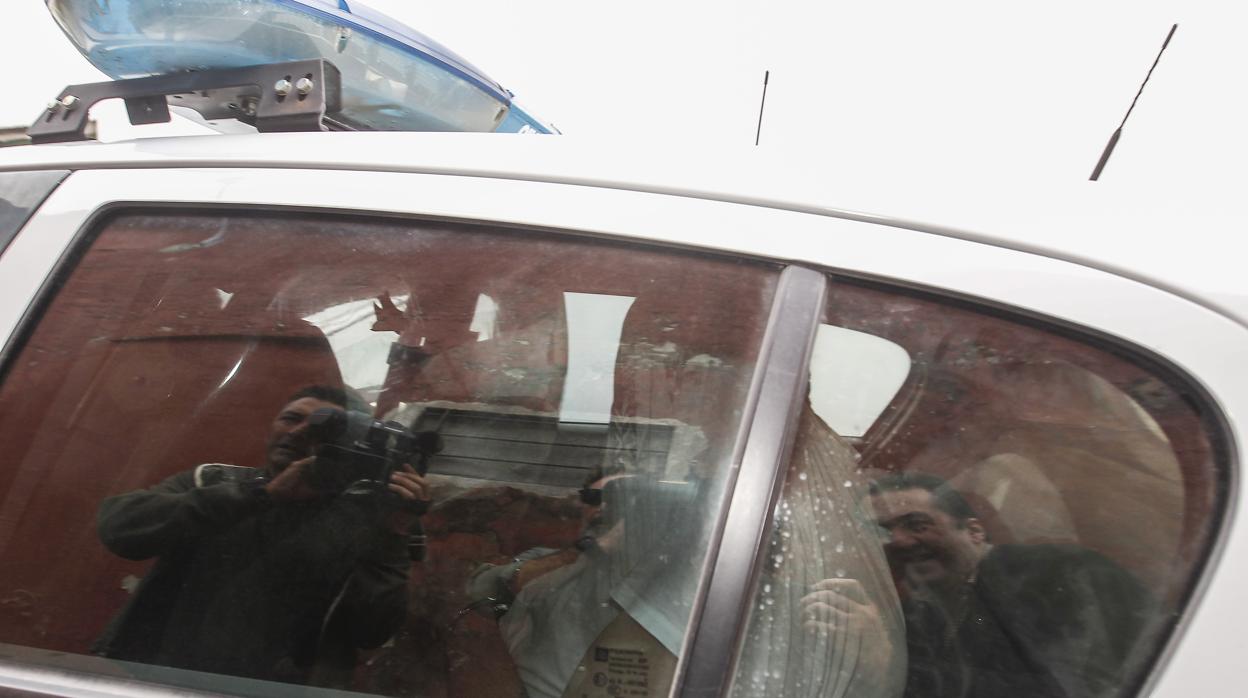 El acusado de matar a su pareja en el coche de la Guardia Civil