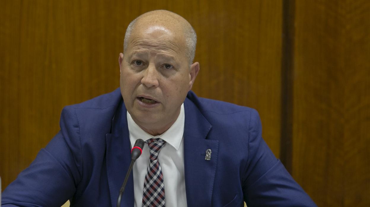 Fachada del colegio Cervantes de Dos Hermanas