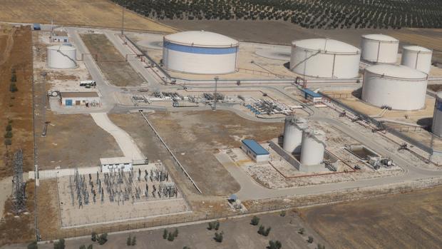 CLH invierte 4,5 millones de euros para abastecer y mejorar el suministro de electricidad en Arahal