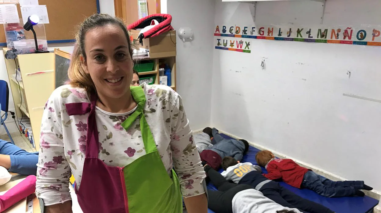 Isabel Rocío Clavijo, de La Algaba, es maestra en un colegio de la capital