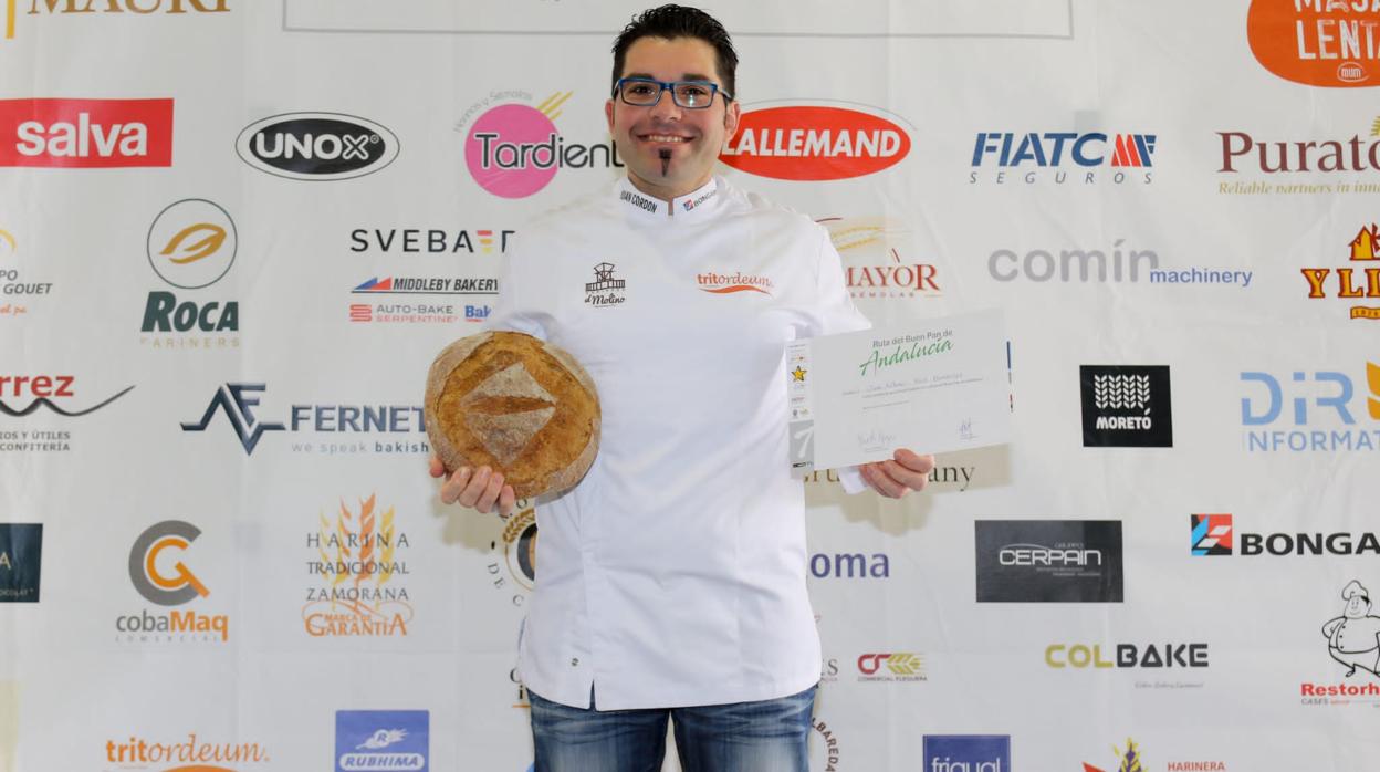 El fontaniego Juan Cordón está considerado uno de los mejores panaderos de España