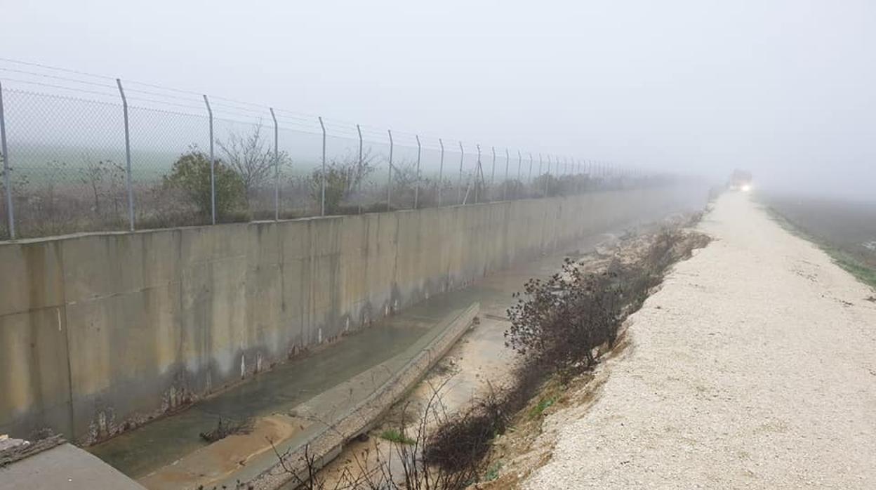 La zona en la que se han desprendido 70 metros del canal de desvío del arroyo Calzas Anchas